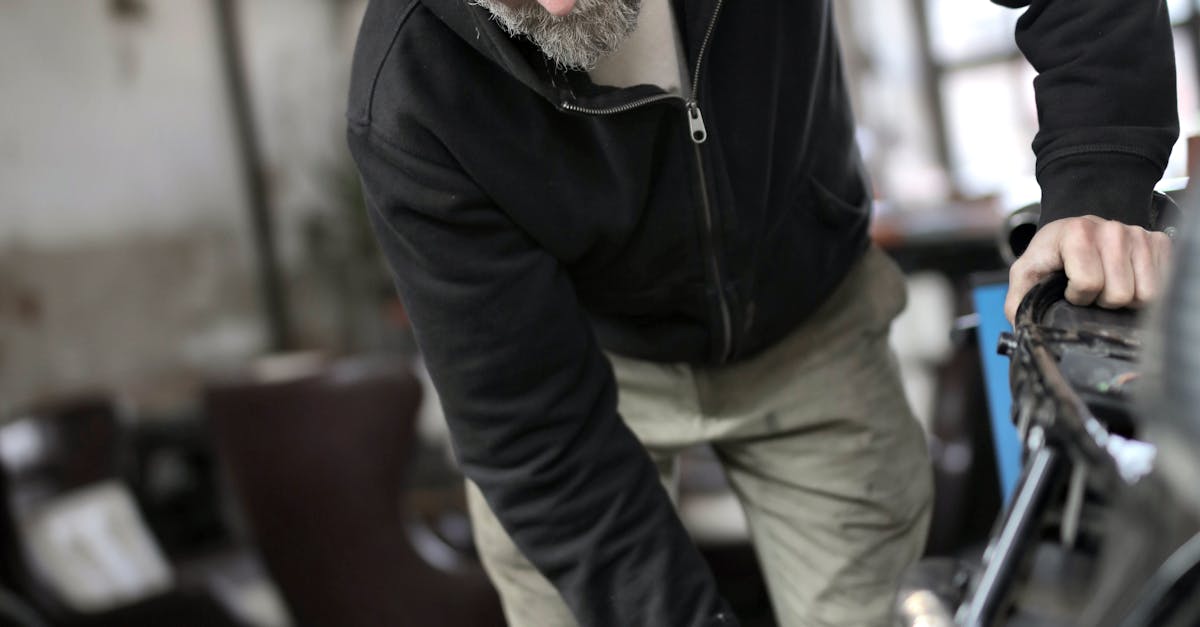 Garage door servicing Gold Coast area Burleigh Heads